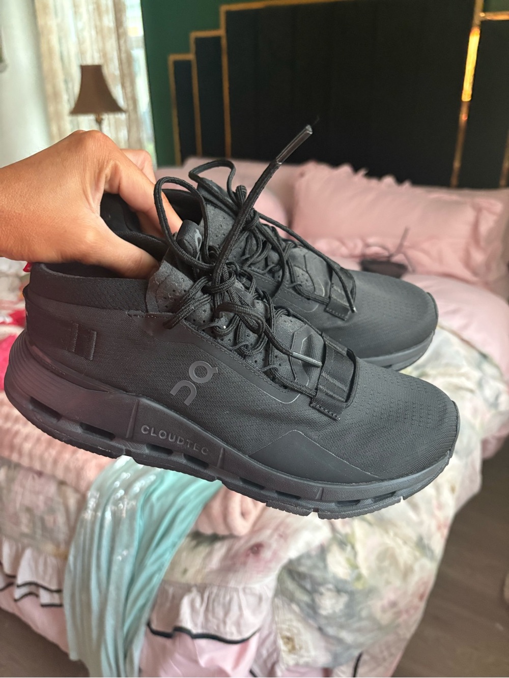 On Running Cloudstratus Women's Black Sneakers